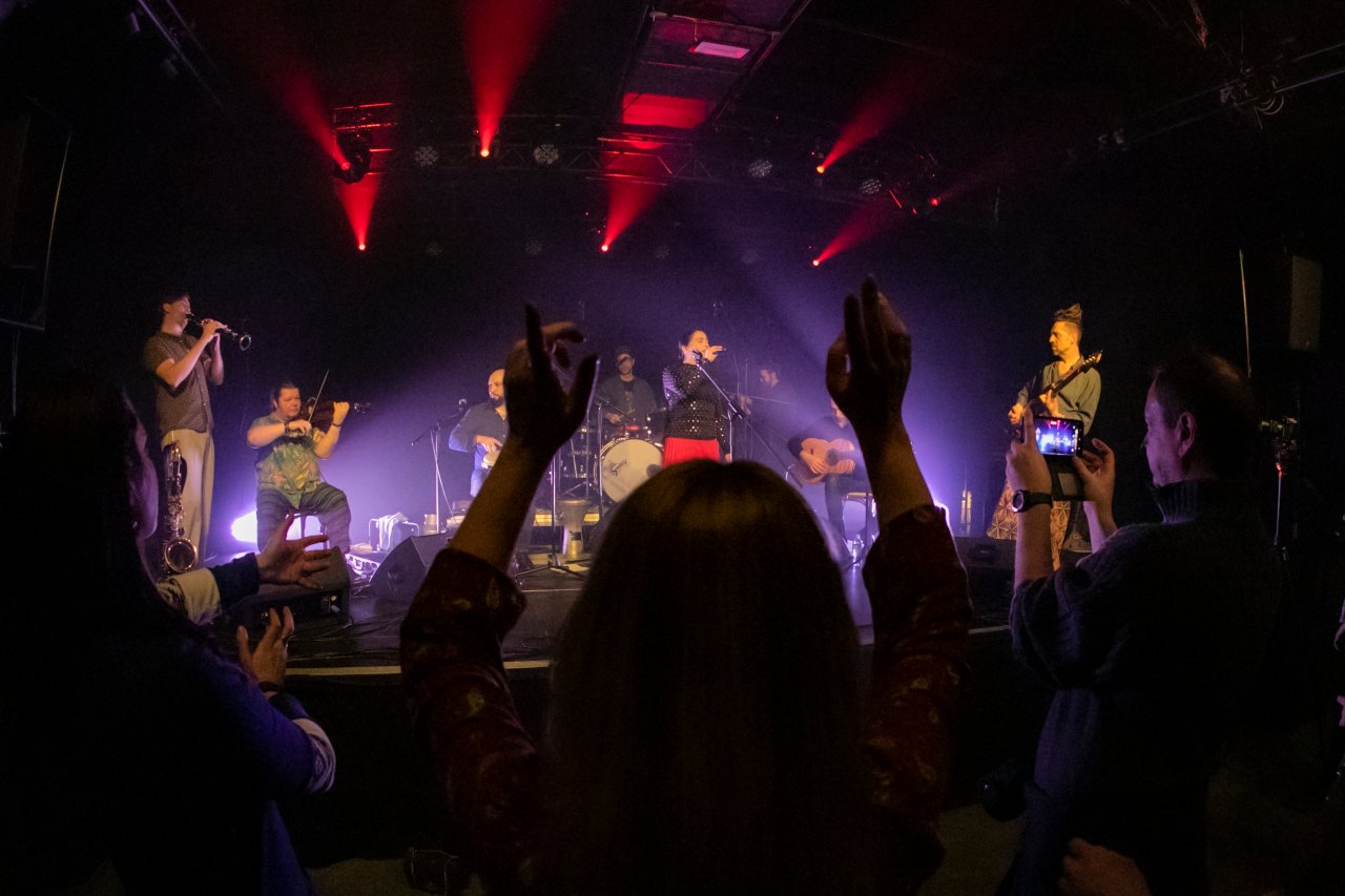 naked monika lakatos trio